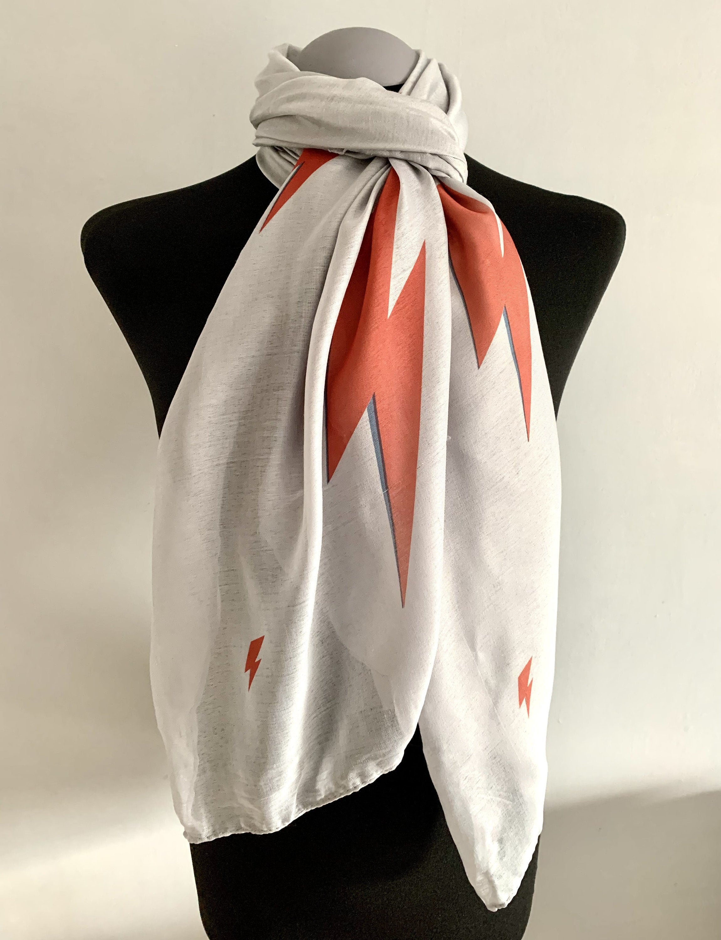 Ziggy Stardust Inspired Scarf – Grey Long Scarf with David Bowie inspired Red Bolts Print