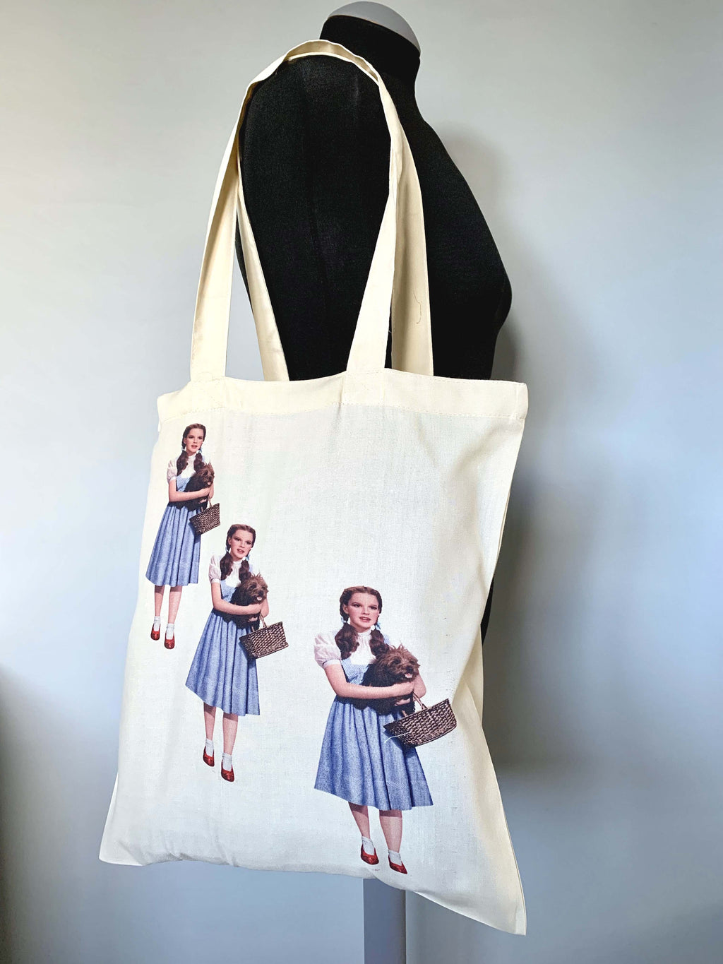 Tote shopper bag with vintage wizard of oz print