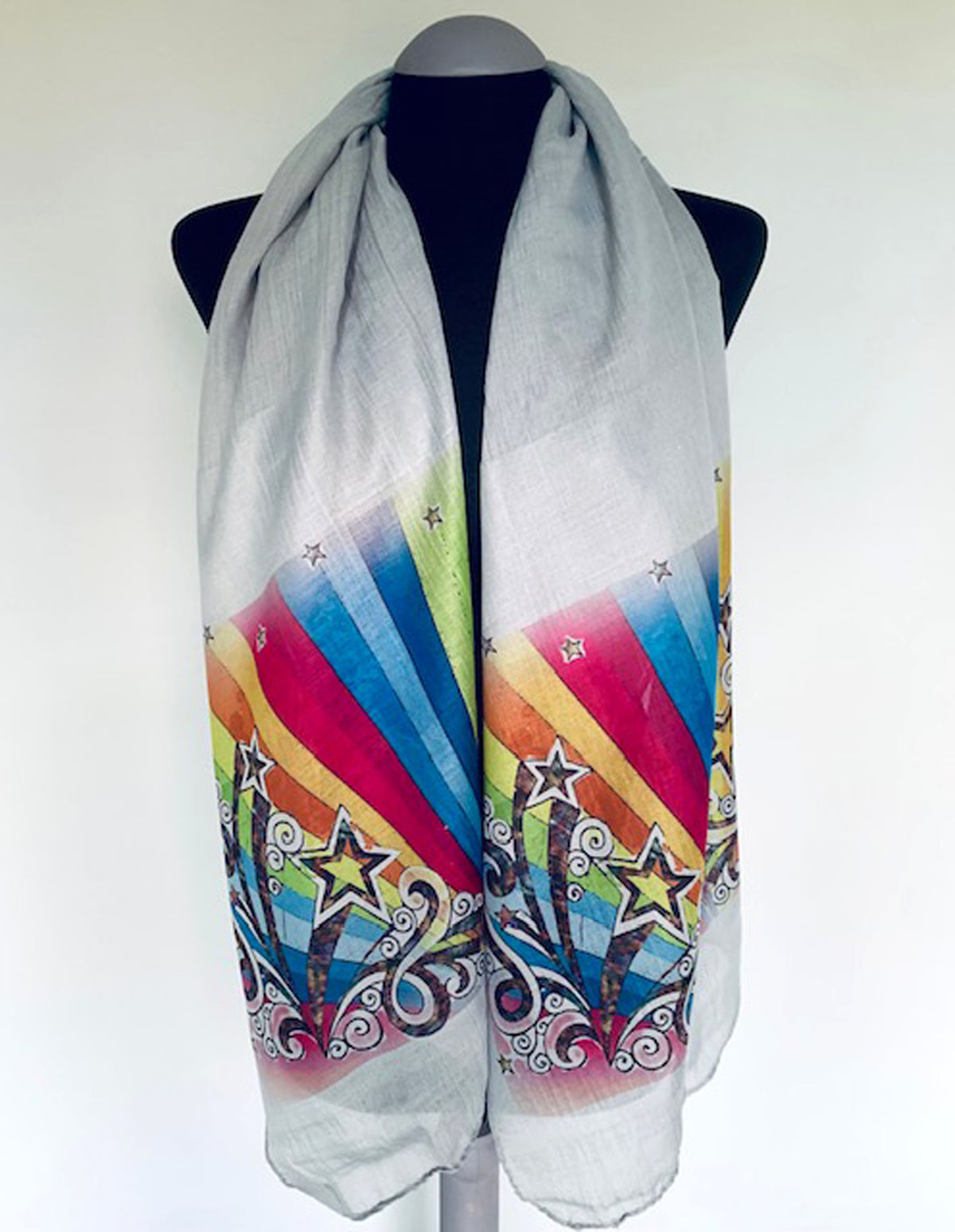 Rainbow Shooting Stars Scarf – Colorful Rainbow Vintage Print Fashion Accessory on Lightweight Grey Scarf (Copy)