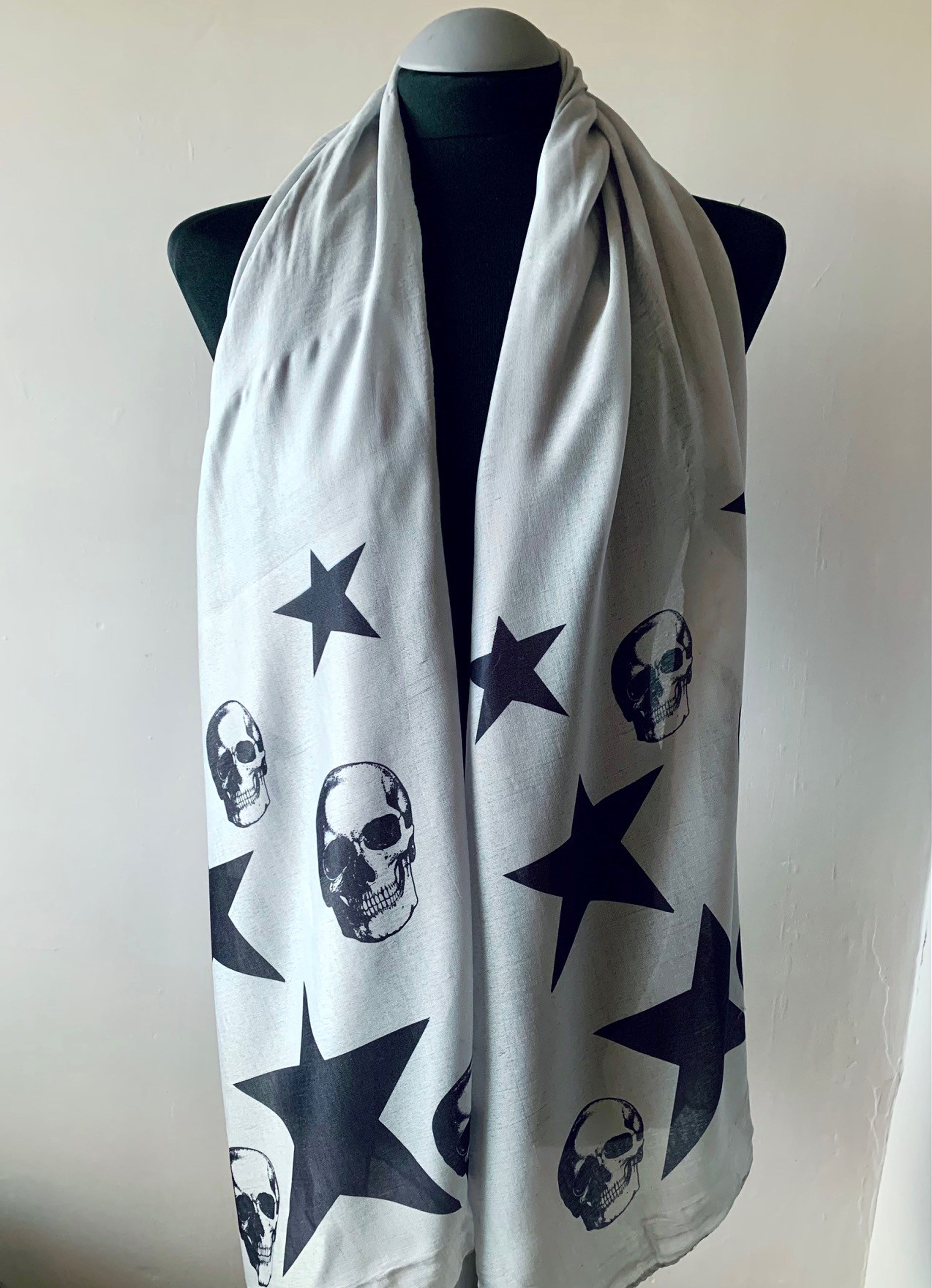 Skulls and Stars Scarf – Gothic Punk Fashion Print on Lightweight Grey Scarf
